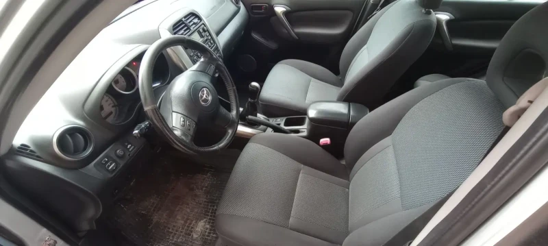 Toyota Rav4 2.0D4D/116k.4x4 , снимка 7 - Автомобили и джипове - 48947837