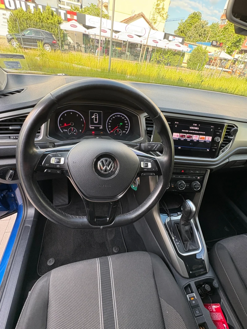 VW T-Roc, снимка 10 - Автомобили и джипове - 53013707