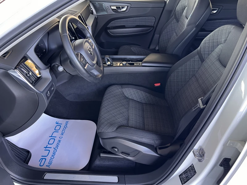 Volvo XC60 MOMENTUM PRO/2.0В4/197К.С./8АТ/ГАРАНЦИЯ, снимка 8 - Автомобили и джипове - 52116753