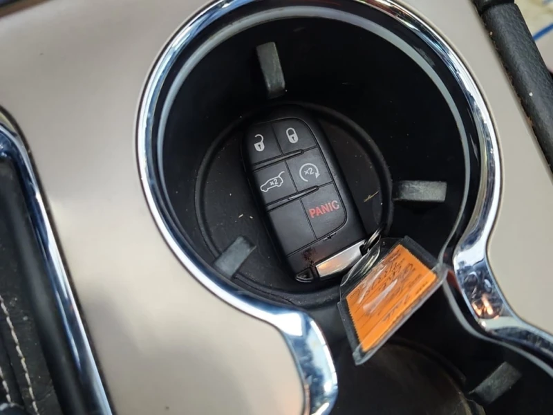 Jeep Grand cherokee 2016 LIMITED * CARFAX * БЕЗ ПЪРВОНАЧАЛНА ВНОСКА, снимка 7 - Автомобили и джипове - 53054432