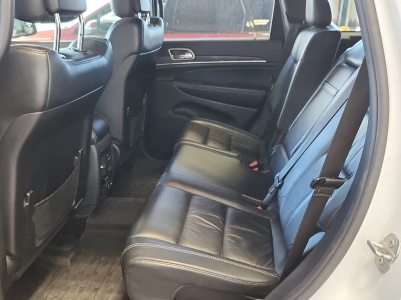Jeep Grand cherokee 2016 LIMITED * CARFAX * БЕЗ ПЪРВОНАЧАЛНА ВНОСКА, снимка 11 - Автомобили и джипове - 53054432