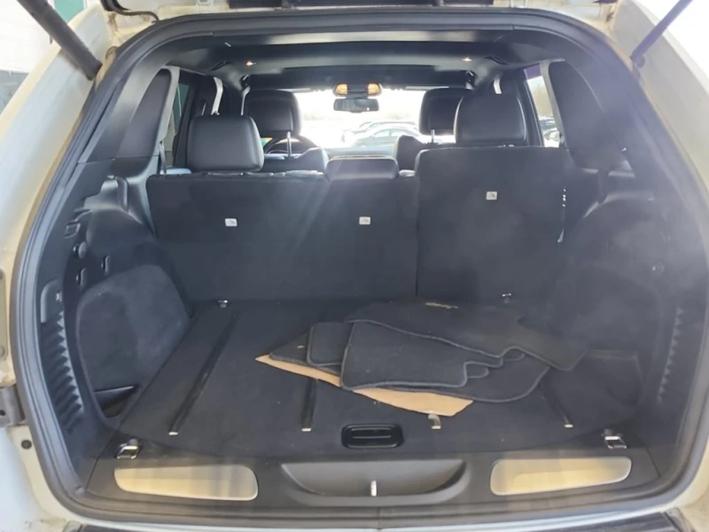 Jeep Grand cherokee 2016 LIMITED * CARFAX * БЕЗ ПЪРВОНАЧАЛНА ВНОСКА, снимка 12 - Автомобили и джипове - 53054432