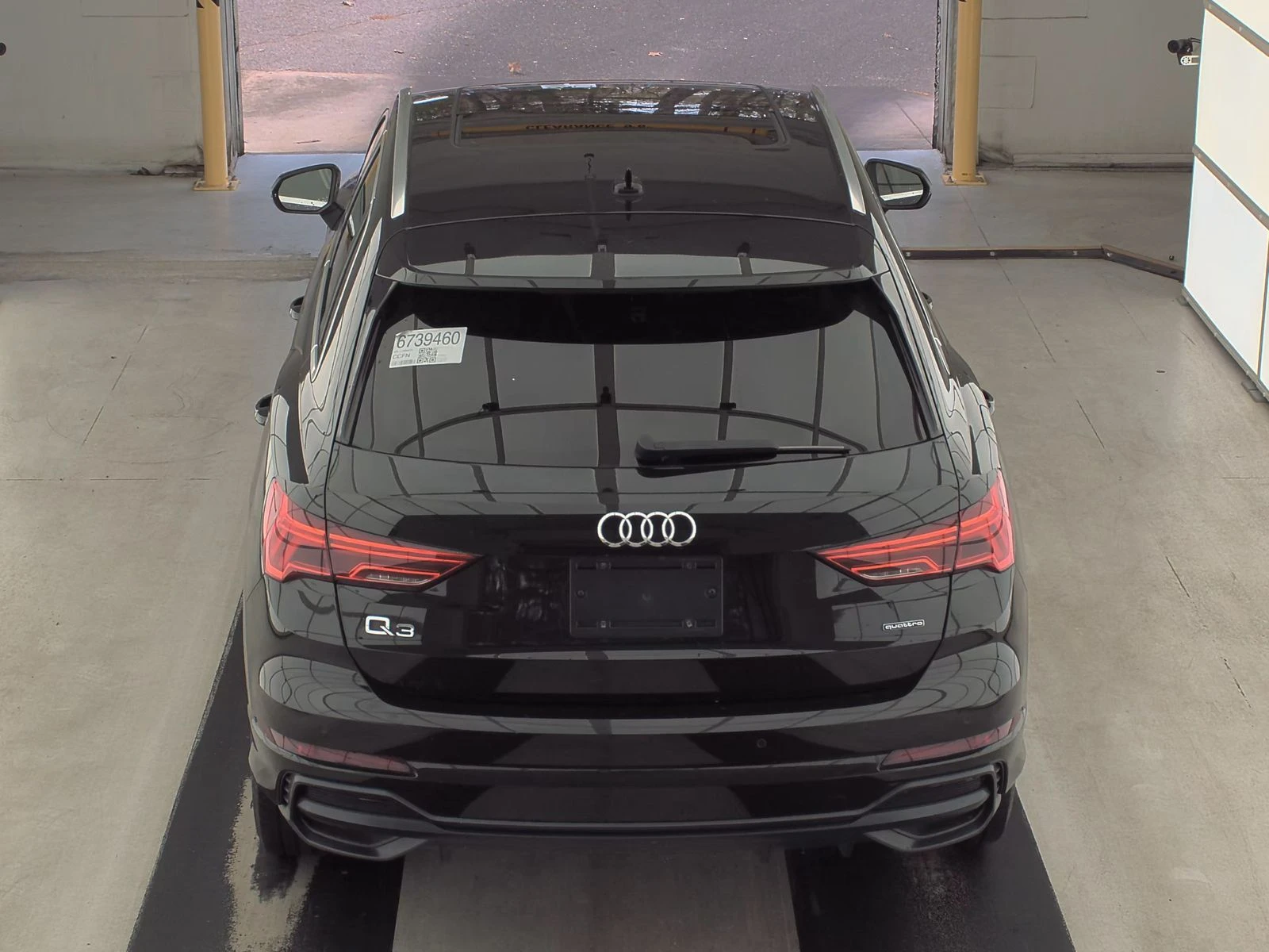 Audi Q3 Premium S-Line* Matrix* Диг.табло* Дистроник* Пано - изображение 5