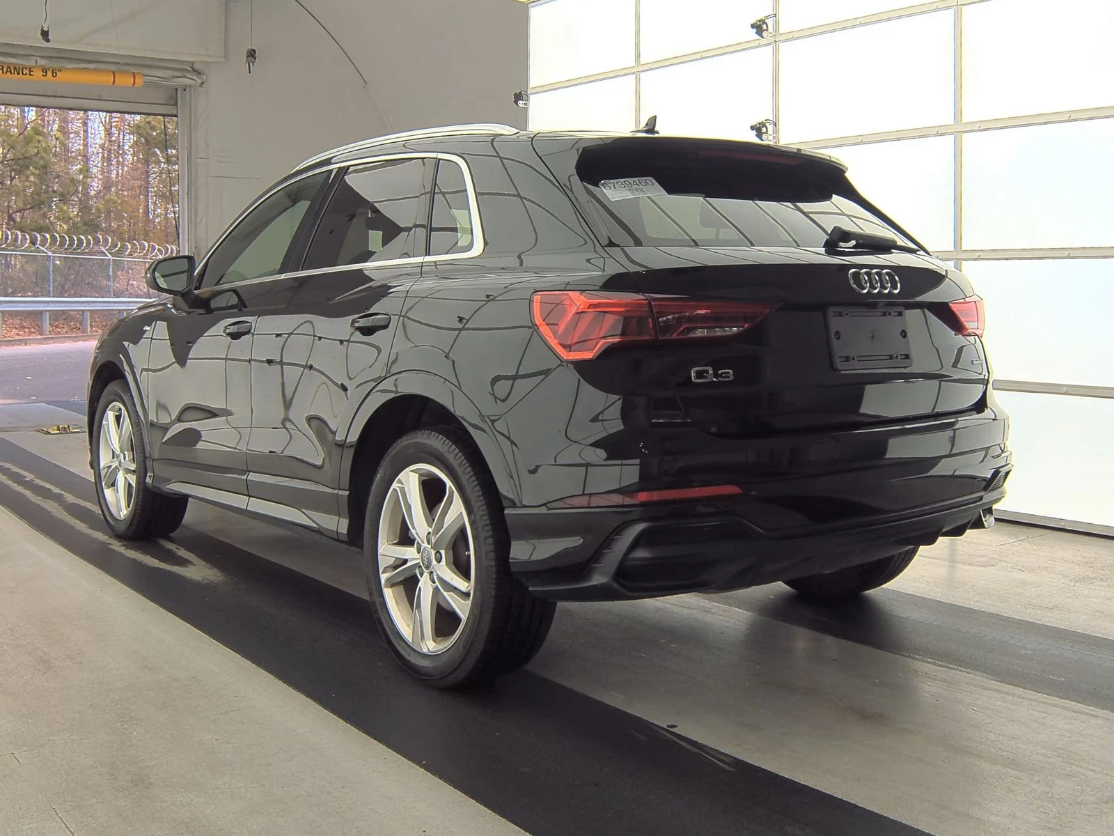 Audi Q3 Premium S-Line* Matrix* Диг.табло* Дистроник* Пано - изображение 6