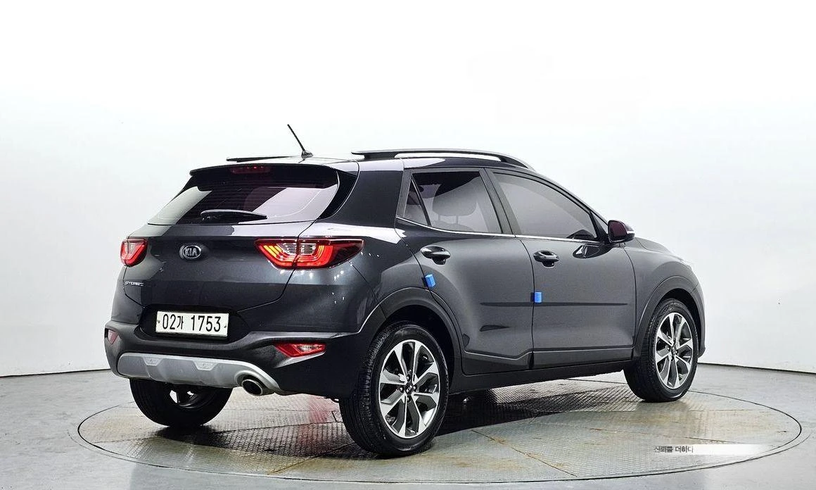 Kia Stonic 1.4 Trendy * НАЙ-ДОБРА ЦЕНА В БЪЛГАРИЯ*  - изображение 2