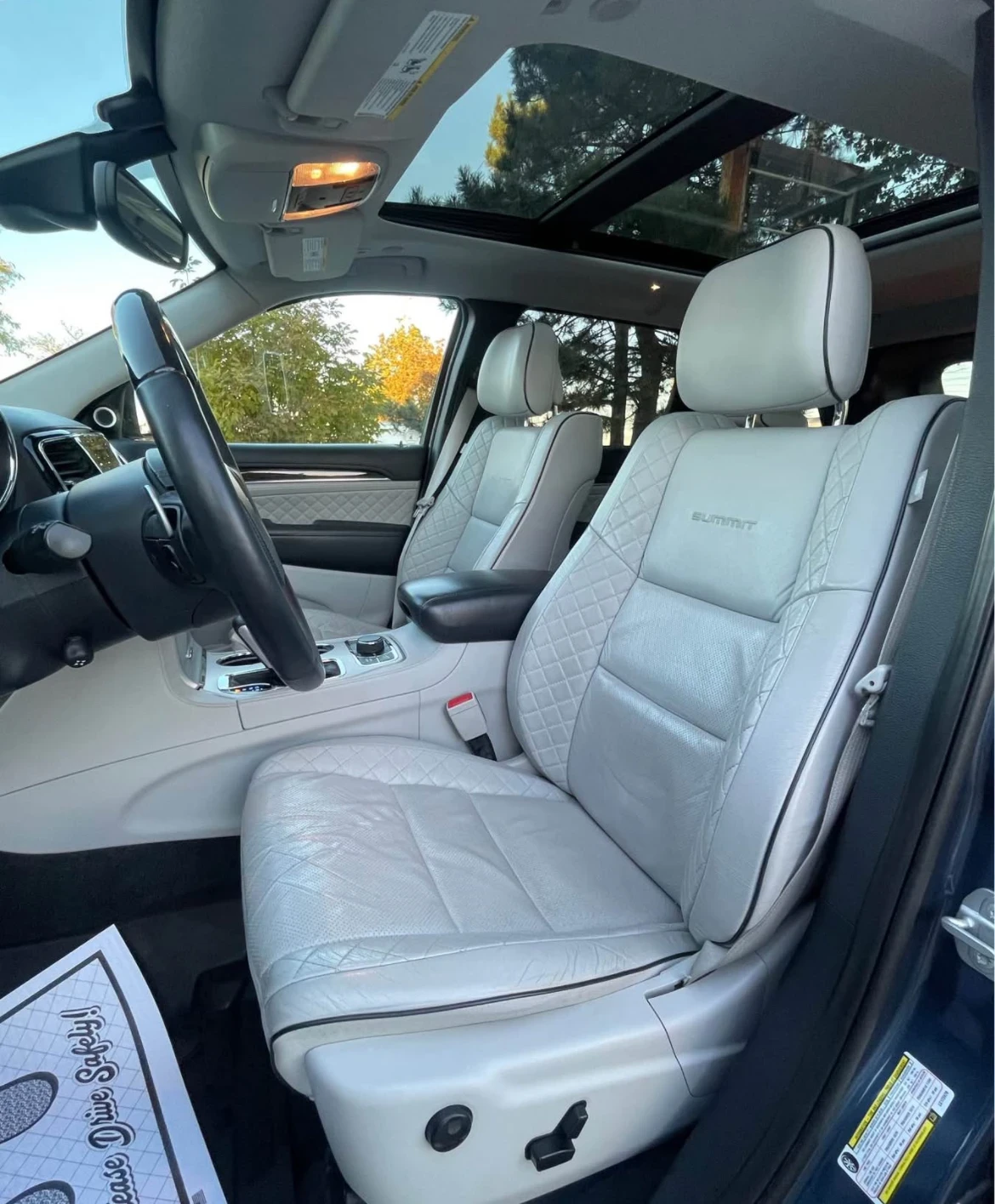 Jeep Grand cherokee SUMMIT * * 5.7 * * CARFAX * * АВТО КРЕДИТ * *  - изображение 6