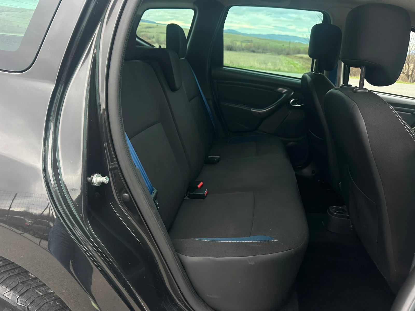 Dacia Duster 1.5 4x4 - изображение 6