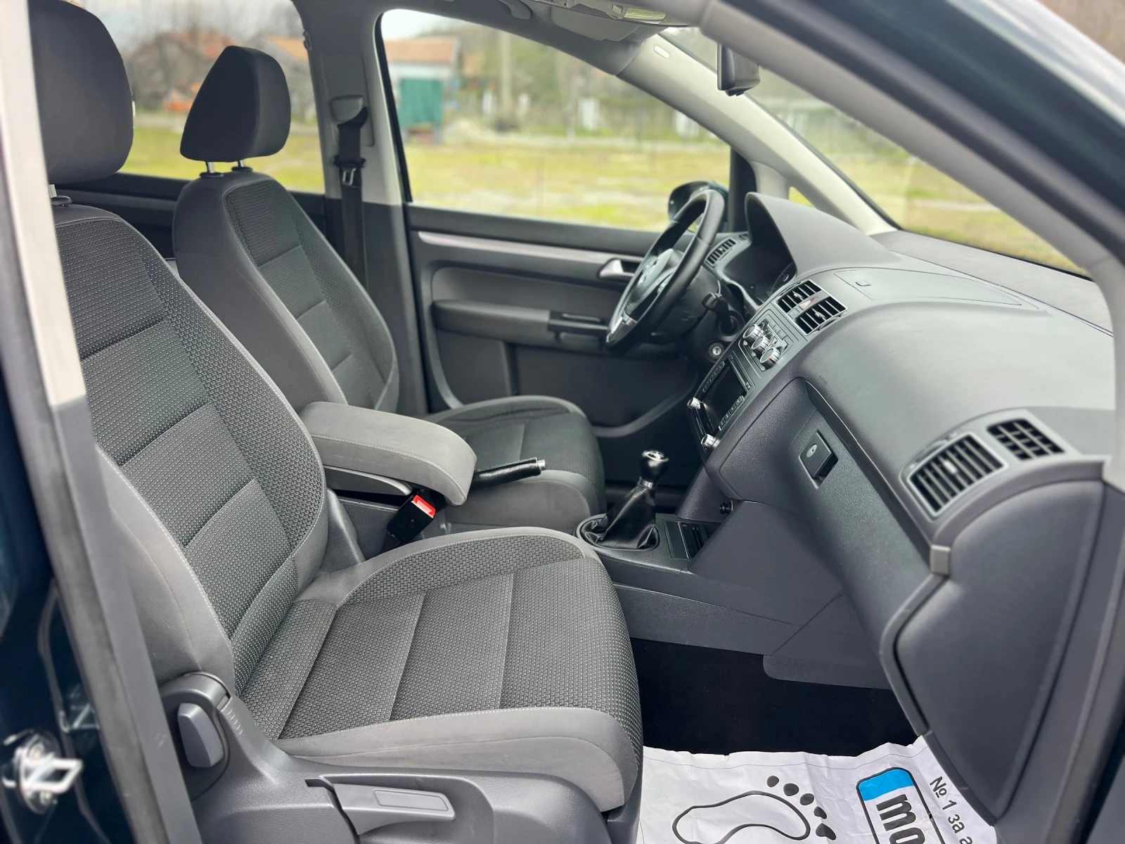 VW Touran 2000ТDI 140 kc , снимка 6 - Автомобили и джипове - 53639753