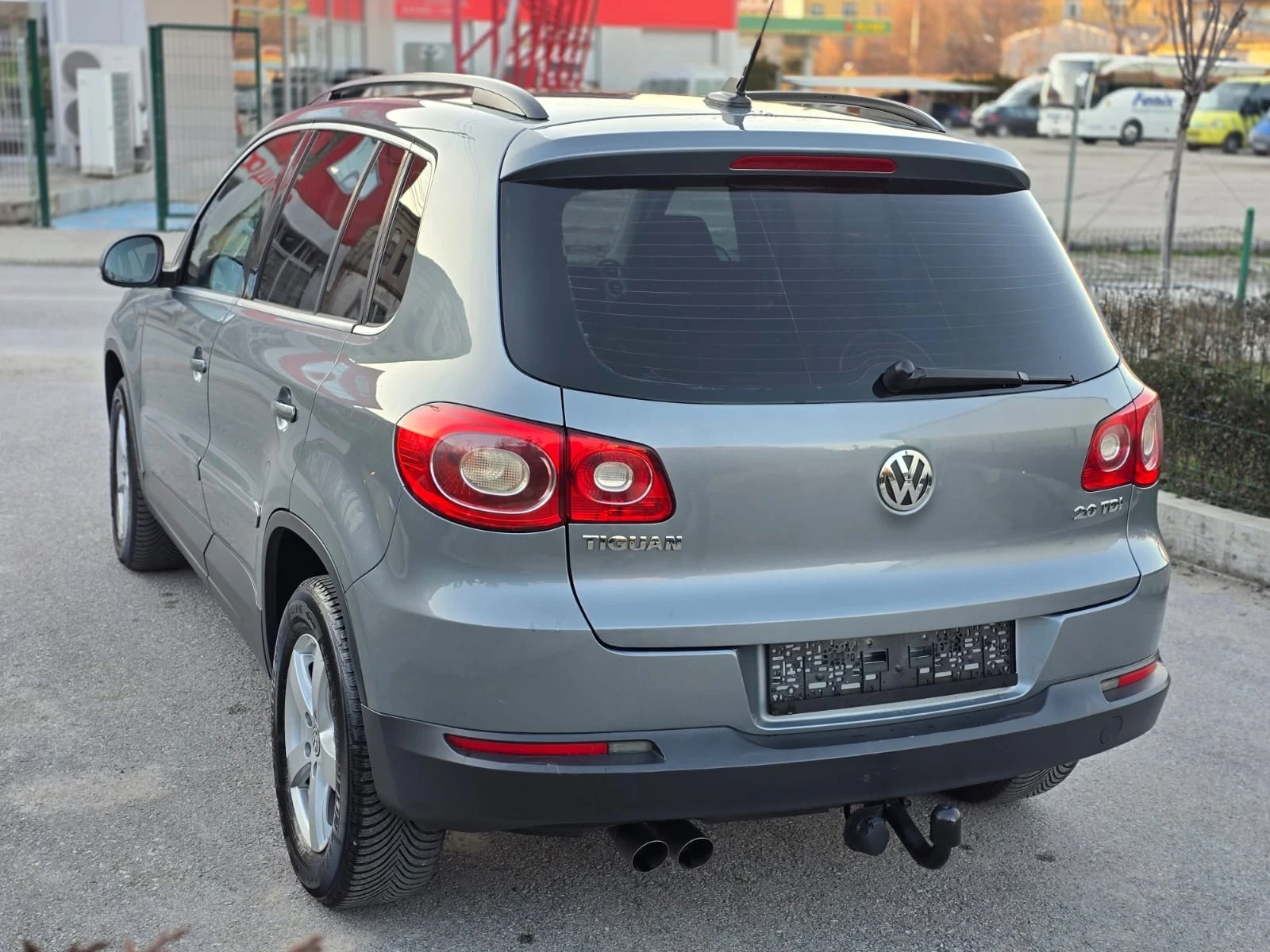 VW Tiguan 2000ТDI 140 kc 4x4 TOP - изображение 3