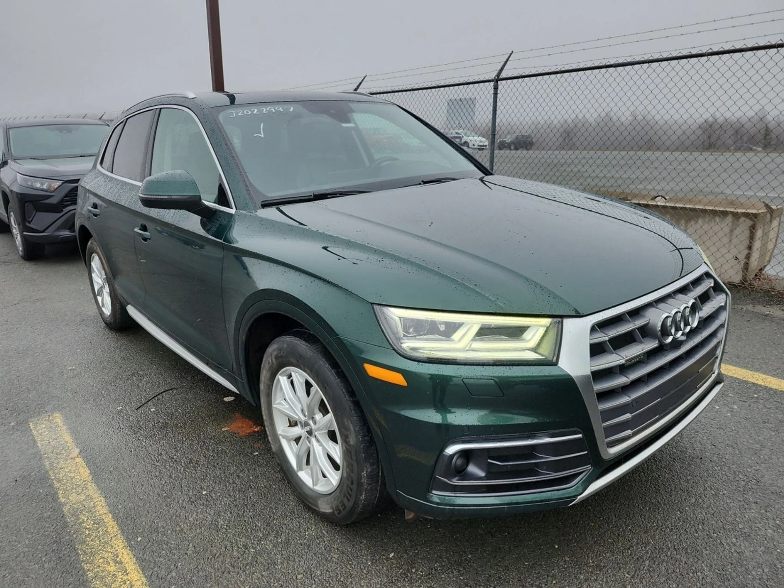 Audi Q5 М.ТОЧКА* ОБДУХ* КАМЕРА* KEYLESS, снимка 2 - Автомобили и джипове - 54417557
