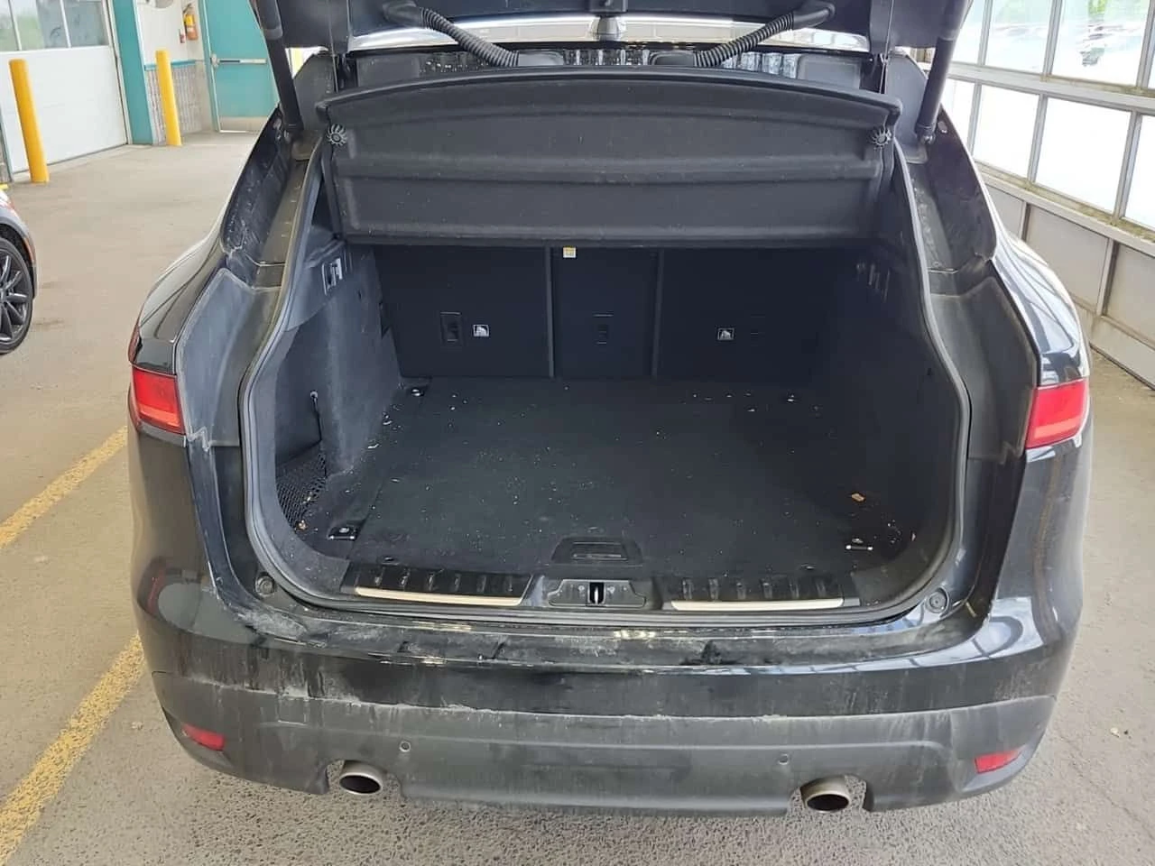 Jaguar F-PACE * PRESTIGE * CARFAX * ЦЕНА ДО БГ, снимка 15 - Автомобили и джипове - 54729336