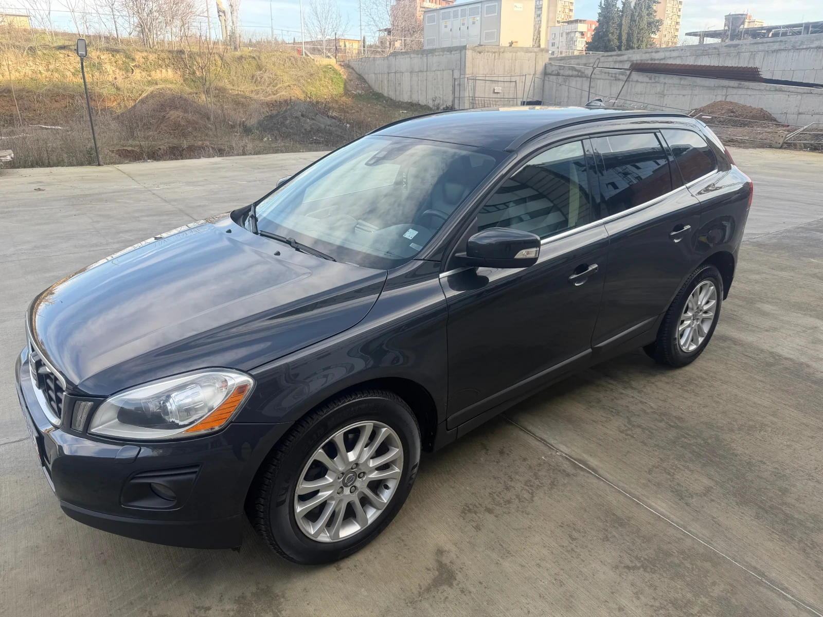 Volvo XC60 2.4 D 5, снимка 2 - Автомобили и джипове - 54922368