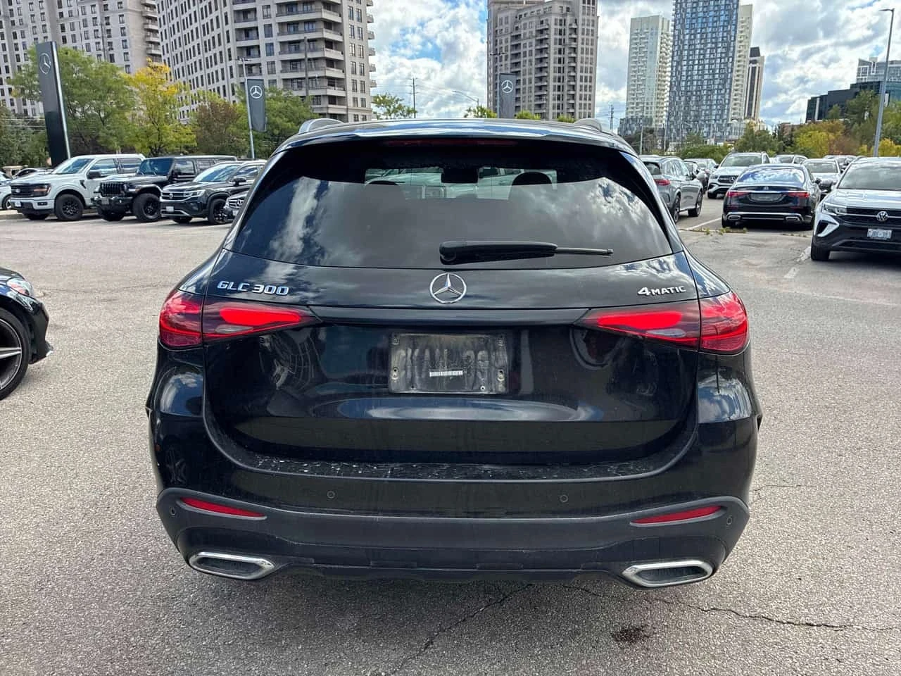 Mercedes-Benz GLC 300 | CARFAX | ГЛАВНО ПРЕДСТАВИТЕЛСТВО НА MERCEDES, снимка 5 - Автомобили и джипове - 56205993