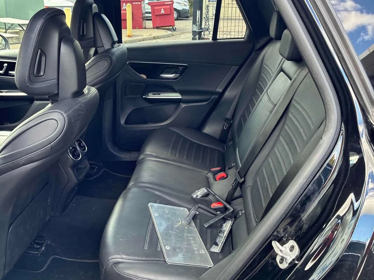 Mercedes-Benz GLC 300 | CARFAX | ГЛАВНО ПРЕДСТАВИТЕЛСТВО НА MERCEDES, снимка 10 - Автомобили и джипове - 56205993