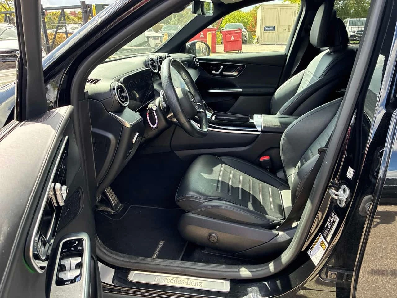 Mercedes-Benz GLC 300 | CARFAX | ГЛАВНО ПРЕДСТАВИТЕЛСТВО НА MERCEDES, снимка 7 - Автомобили и джипове - 56205993