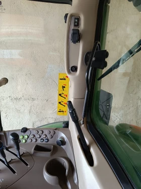 Трактор John Deere 6830 Premium, снимка 10