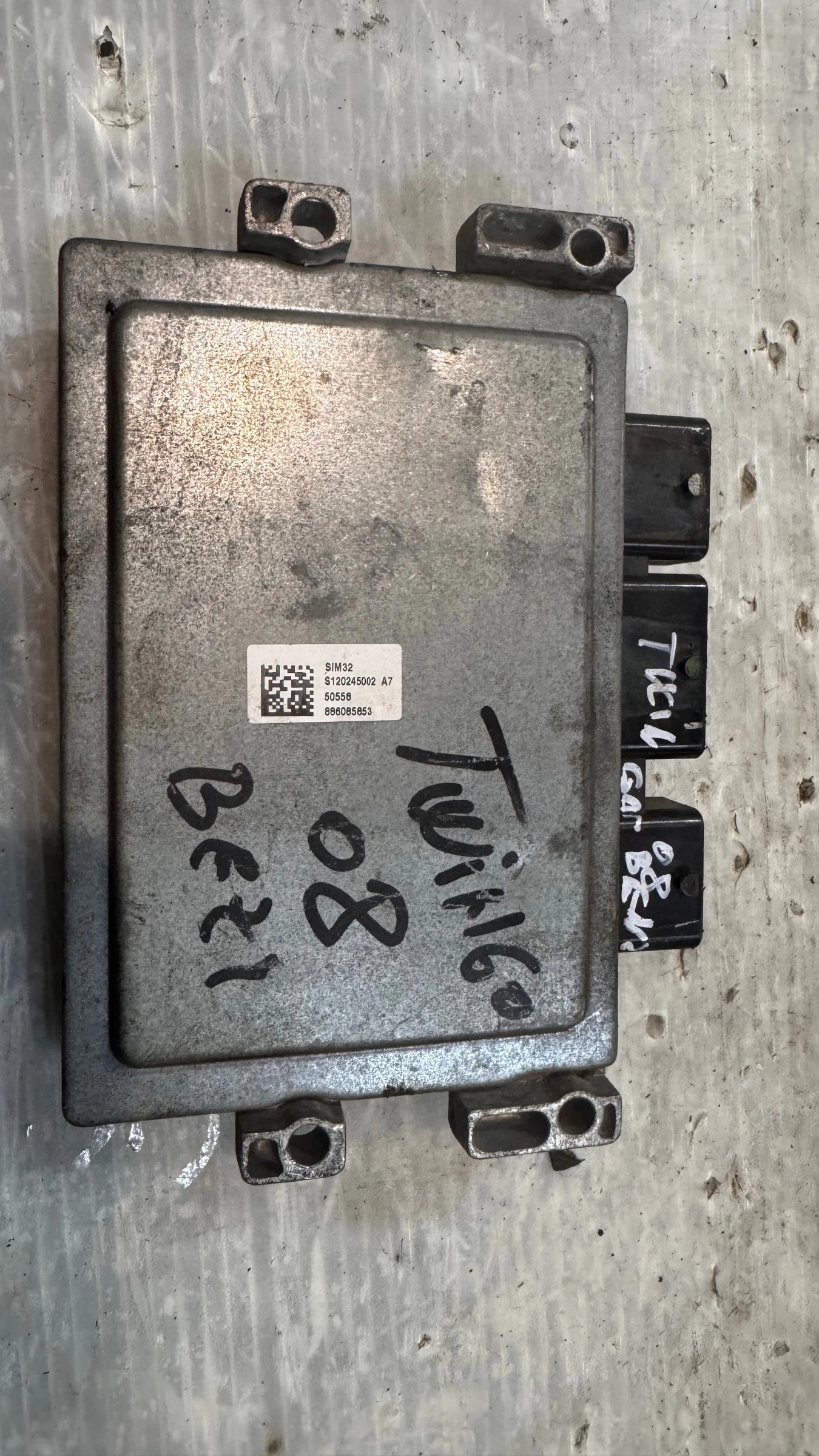    / ECU /    Renault Twingo - 8200774747 / 8200700695 / S1202001 | Mobile.bg   1