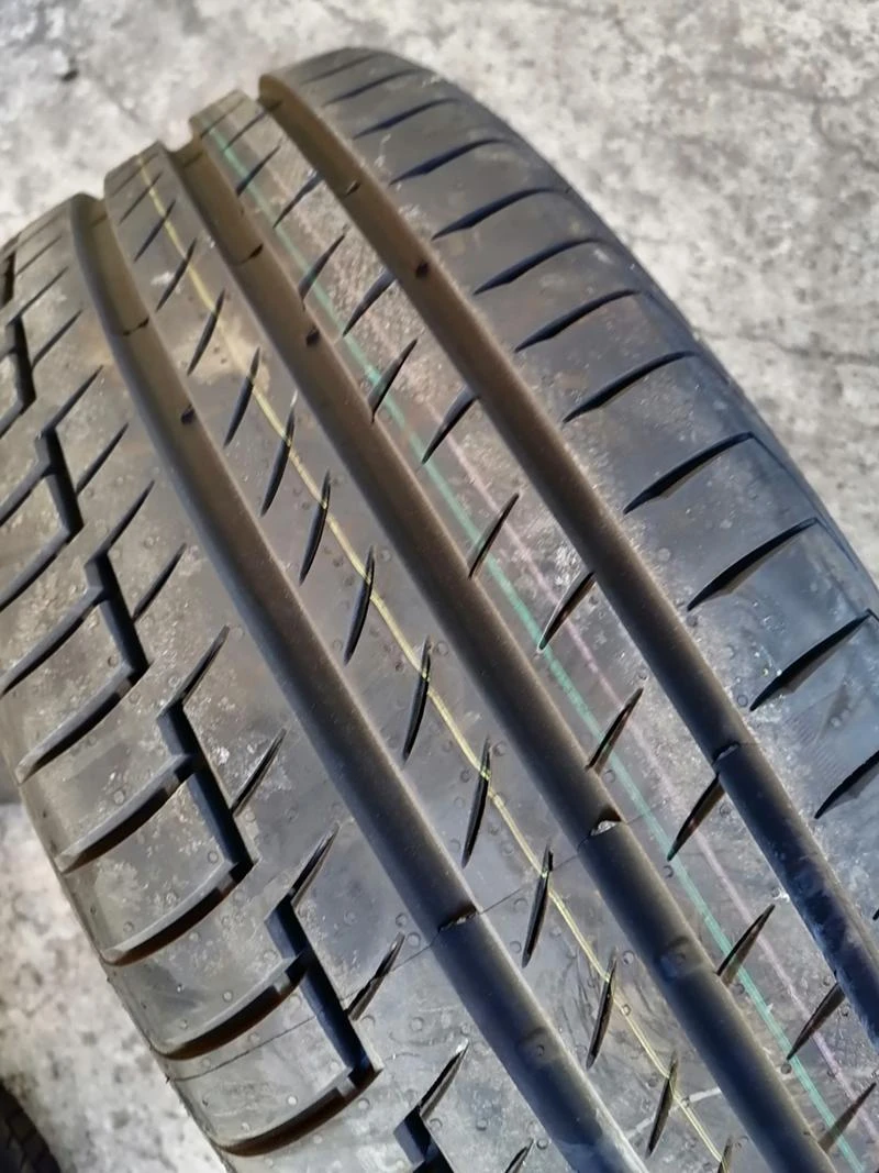 Гуми Летни 235/50R19, снимка 17 - Гуми и джанти - 29596813