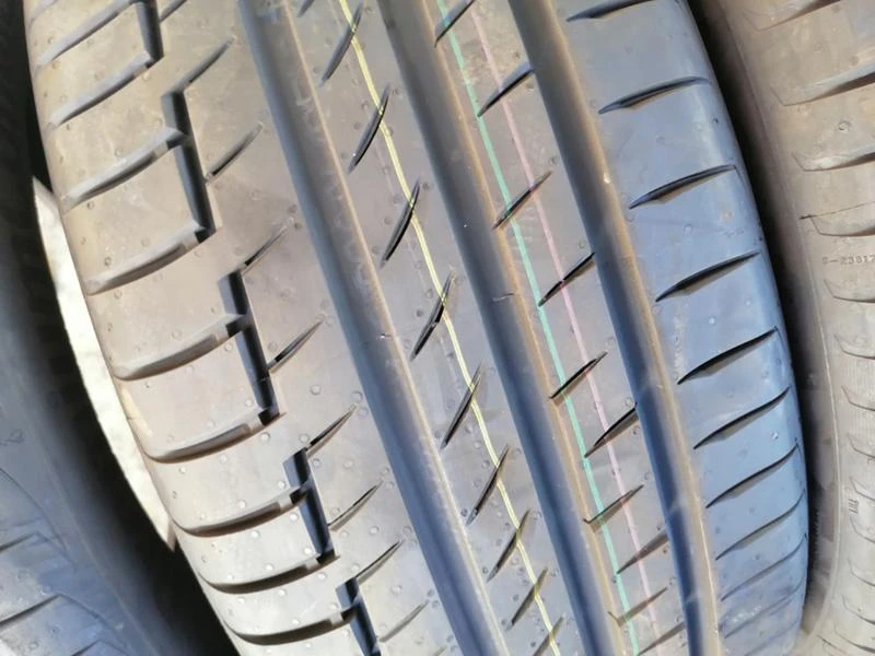 Гуми Летни 235/50R19, снимка 10 - Гуми и джанти - 29596813