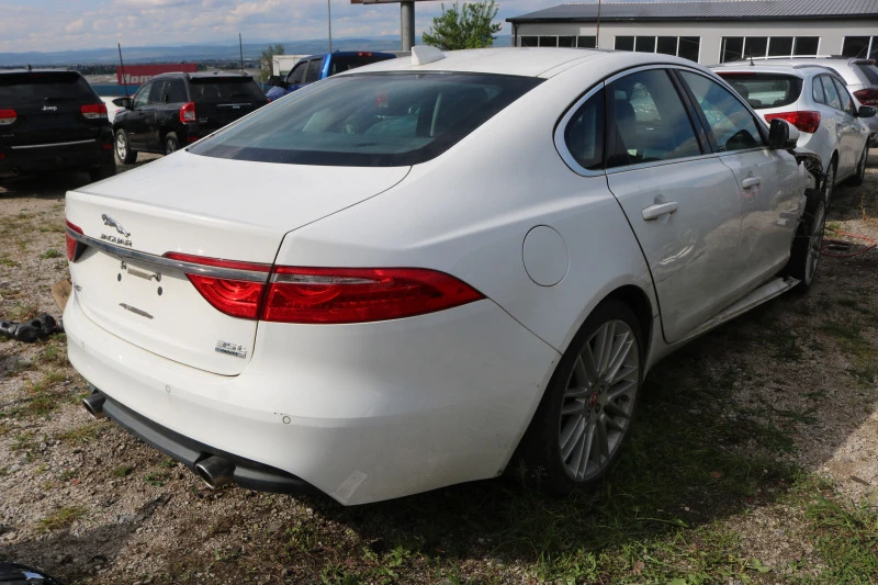 Jaguar Xf 35T X260 4x4, снимка 5 - Автомобили и джипове - 45354917