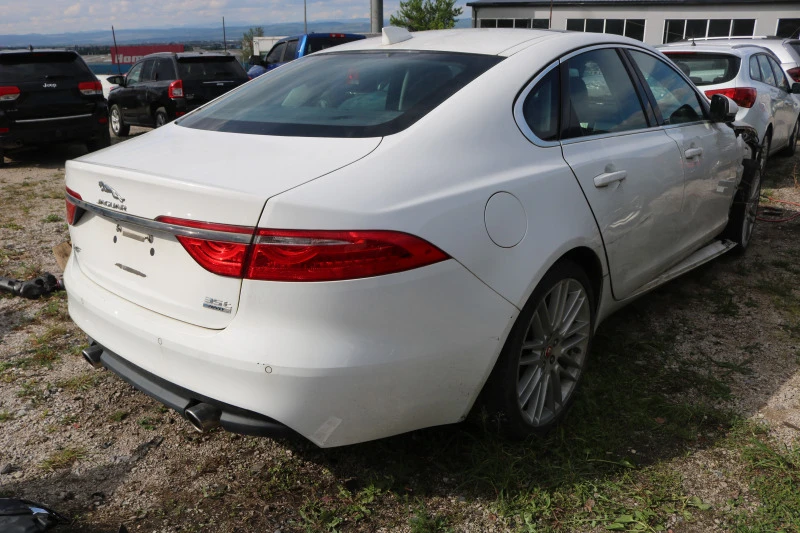 Jaguar Xf 35T X260 4x4, снимка 6 - Автомобили и джипове - 45354917