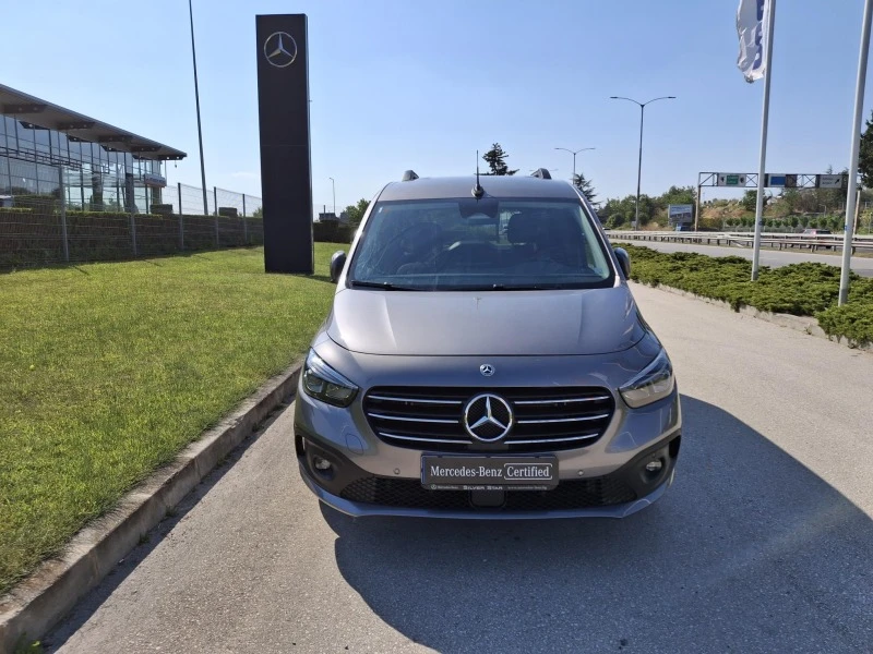 Mercedes-Benz T-класа 180d, снимка 2 - Автомобили и джипове - 46775671