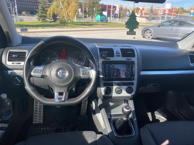 VW Golf 1.9 105+ , снимка 10 - Автомобили и джипове - 47737517