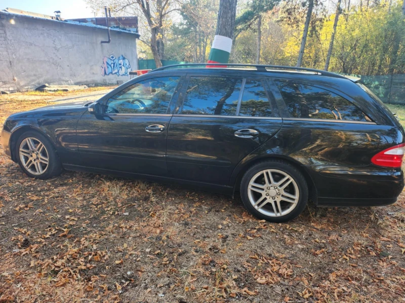 Mercedes-Benz E 270 Комби, снимка 9 - Автомобили и джипове - 47812064