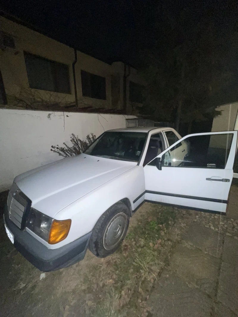 Mercedes-Benz 124, снимка 8 - Автомобили и джипове - 48907913