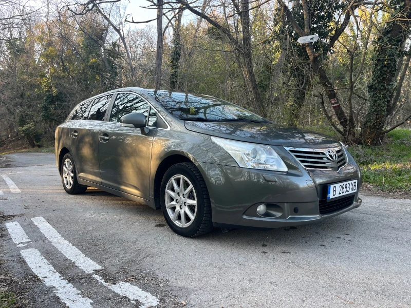 Toyota Avensis 2.0 дизел , снимка 2 - Автомобили и джипове - 49589469