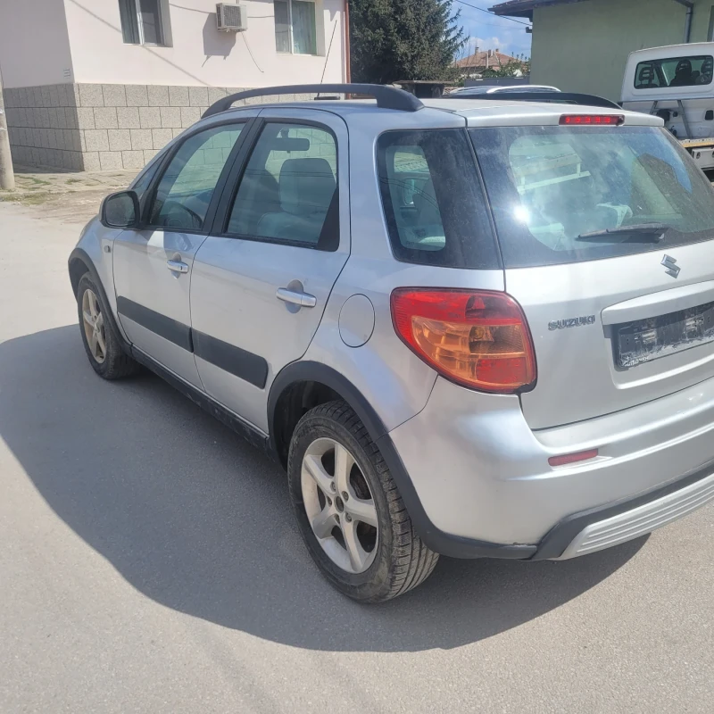 Suzuki SX4 4х4, снимка 8 - Автомобили и джипове - 49829921