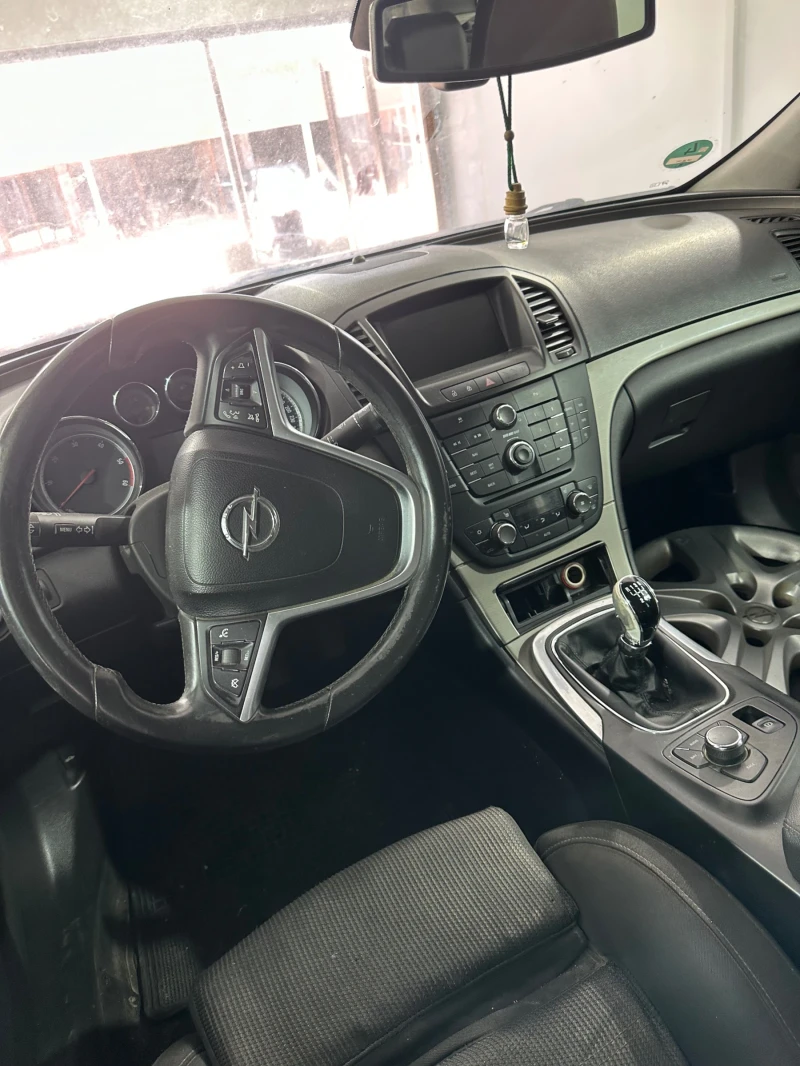 Opel Insignia, снимка 6 - Автомобили и джипове - 52645620