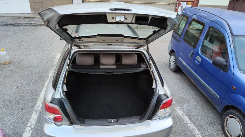 Subaru Impreza 2.0R, снимка 10 - Автомобили и джипове - 50842216
