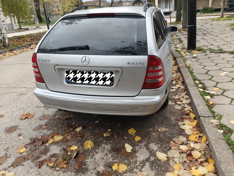 Mercedes-Benz C 320, снимка 4 - Автомобили и джипове - 52345127