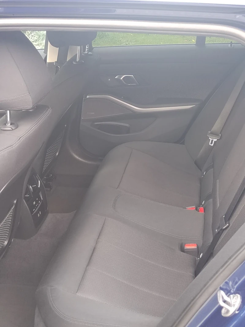 BMW 320 320, снимка 15 - Автомобили и джипове - 52631030