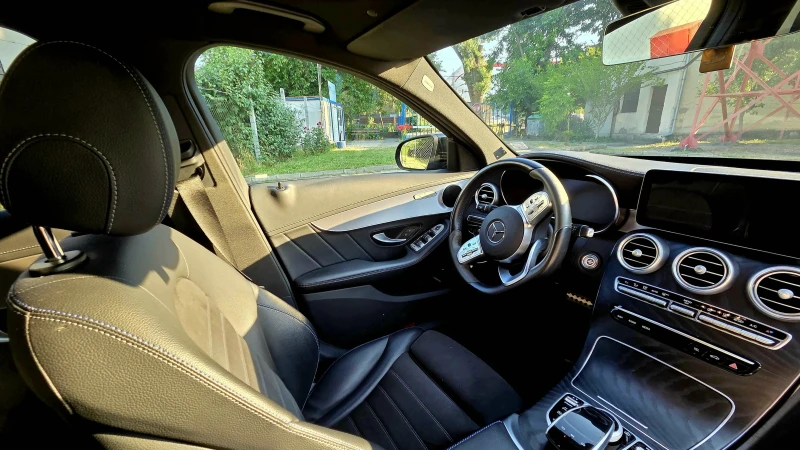Mercedes-Benz C 300 e AMG Plug-In Hybrid 9G-Tronic, снимка 3 - Автомобили и джипове - 52770796
