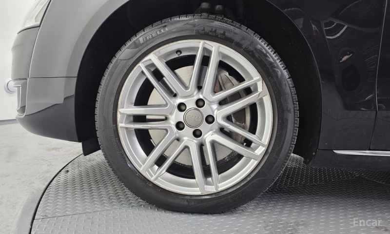 Audi A8, снимка 5 - Автомобили и джипове - 53309971