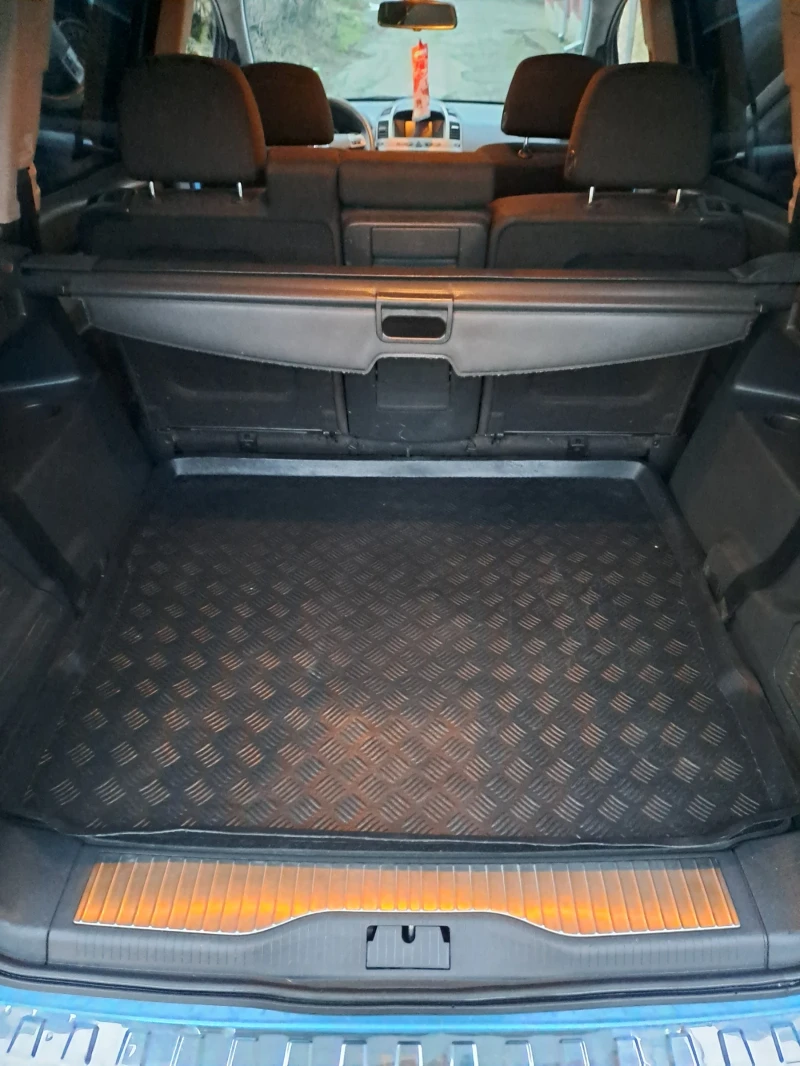 Opel Zafira, снимка 16 - Автомобили и джипове - 53396111