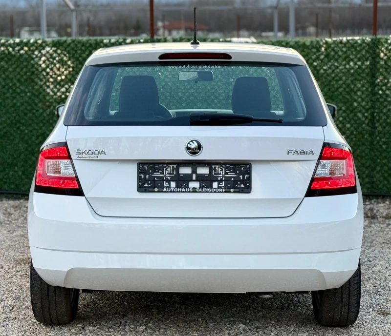 Skoda Fabia 1.0i 92000km EURO 6, снимка 6 - Автомобили и джипове - 53501040