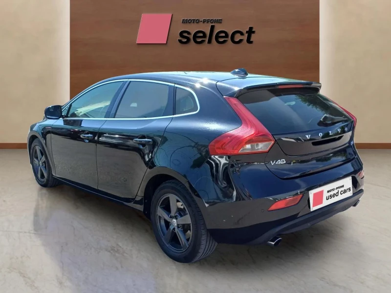 Volvo V40 2.0 D3, снимка 7 - Автомобили и джипове - 53594034