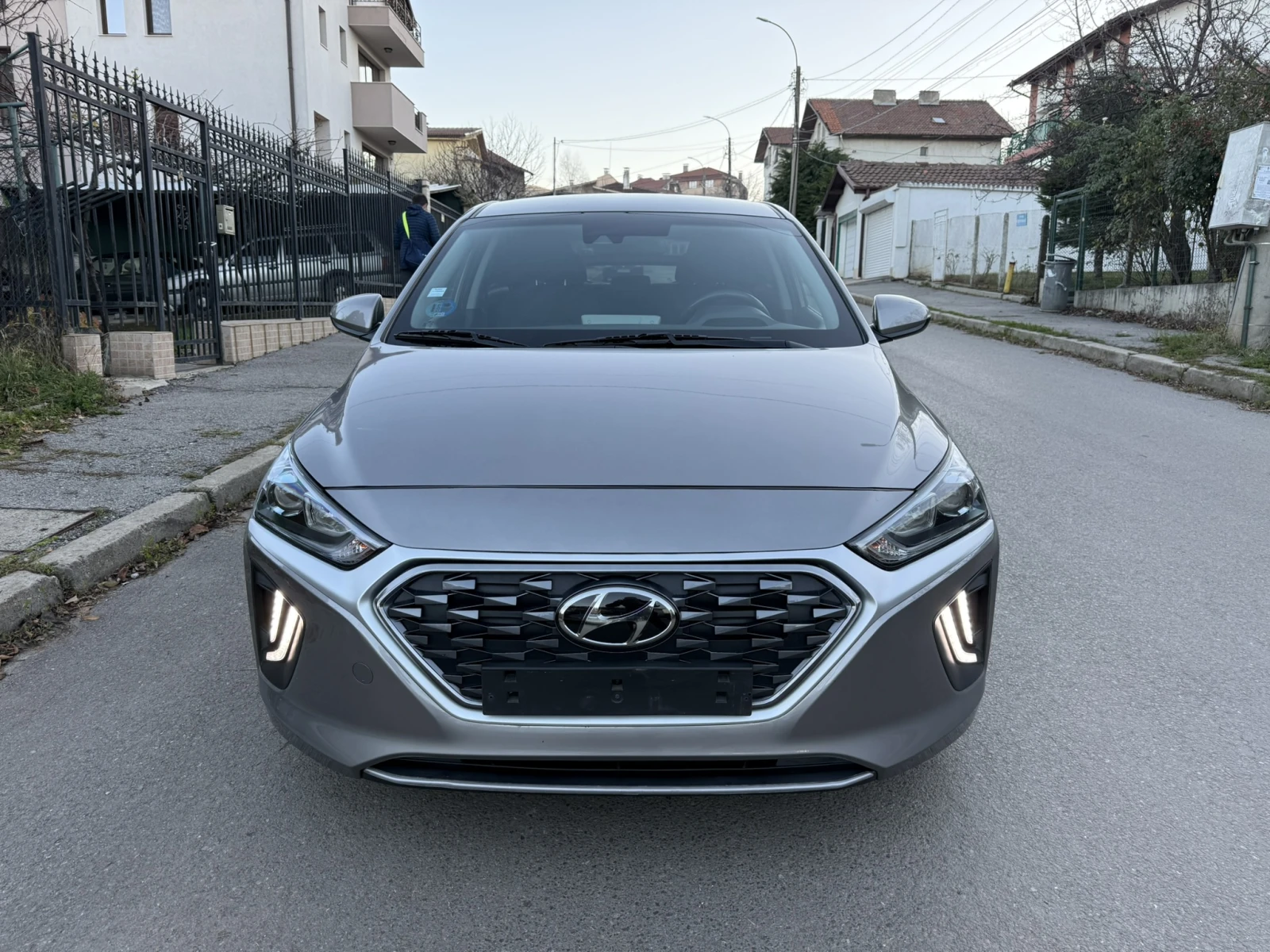 Hyundai Ioniq Hybrid Facelift, снимка 1
