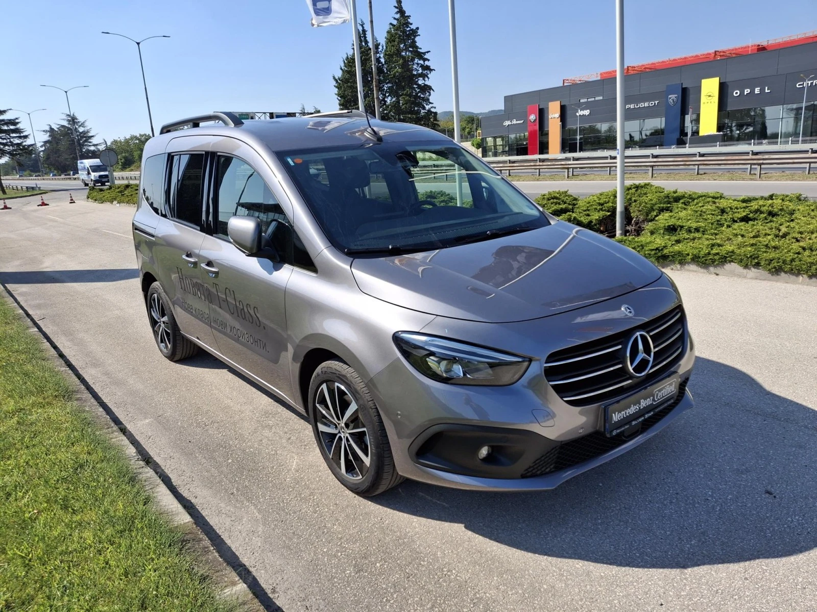 Mercedes-Benz T-класа 180d - изображение 3