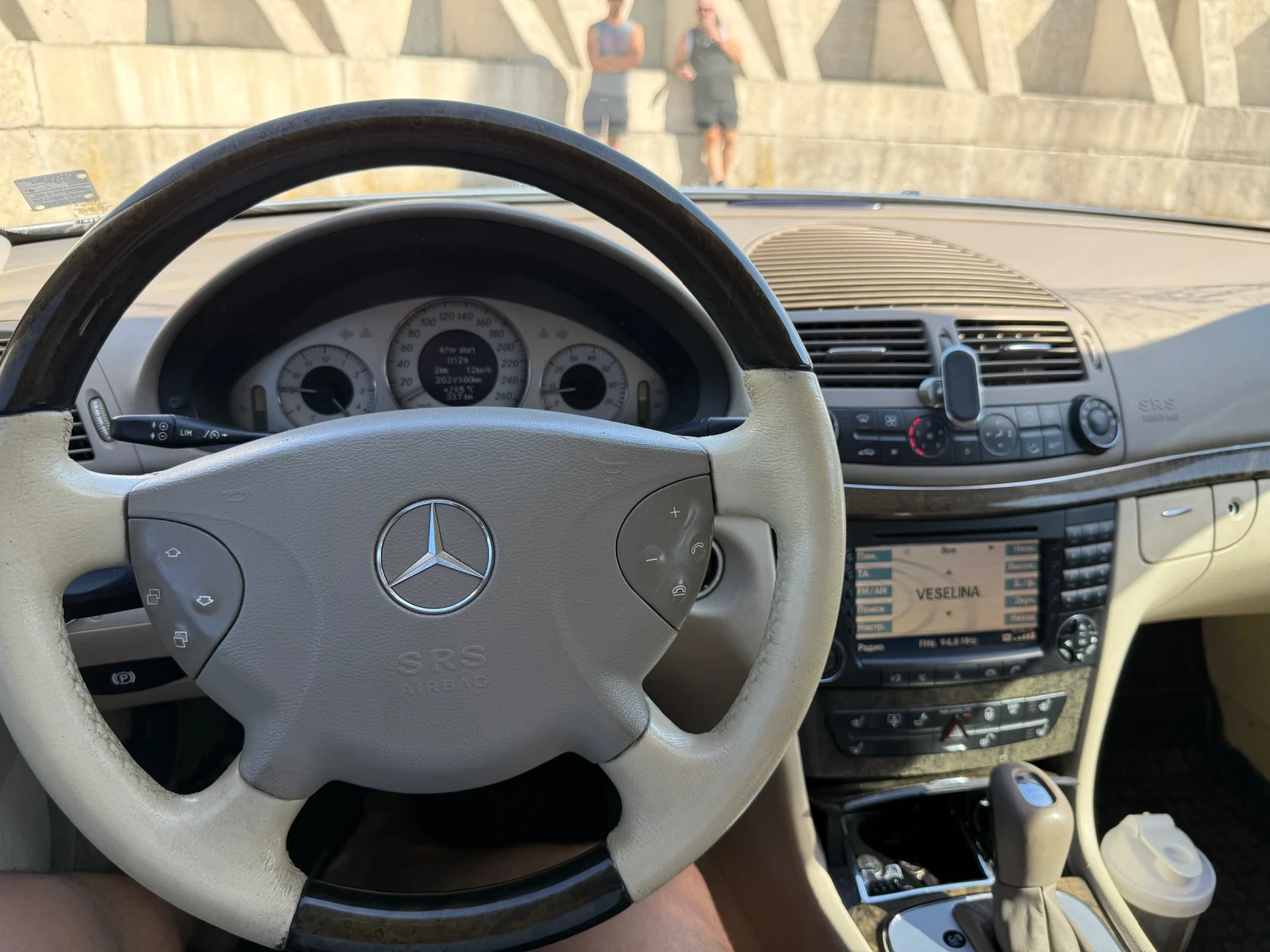Mercedes-Benz E 320 E 320 V6/ 224ps/ Avantgarde/ Full ekstri - изображение 8