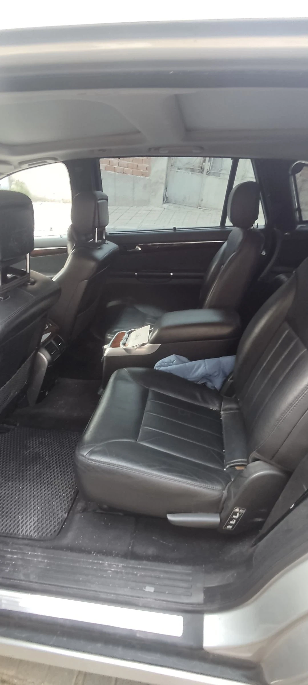 Mercedes-Benz R 320  - изображение 5