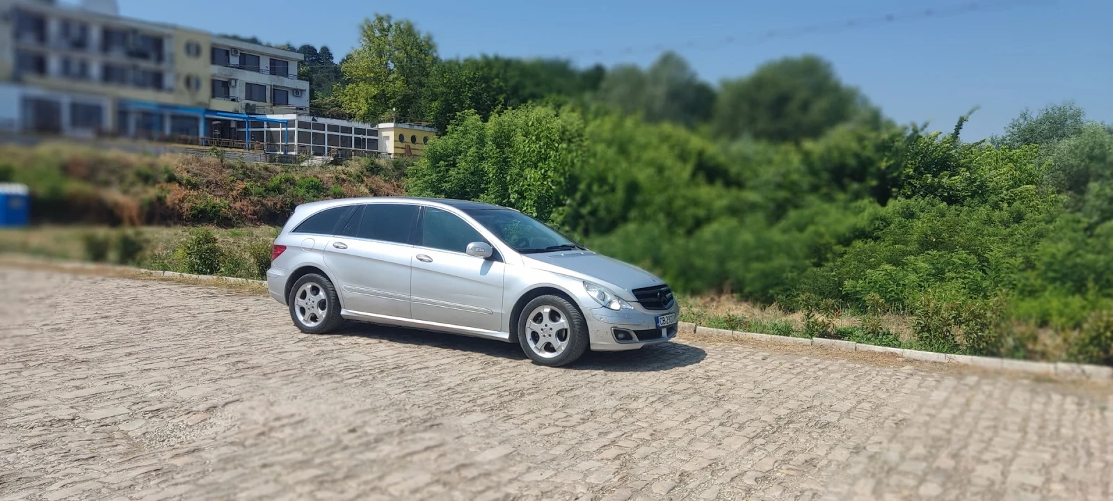 Mercedes-Benz R 320  - изображение 2