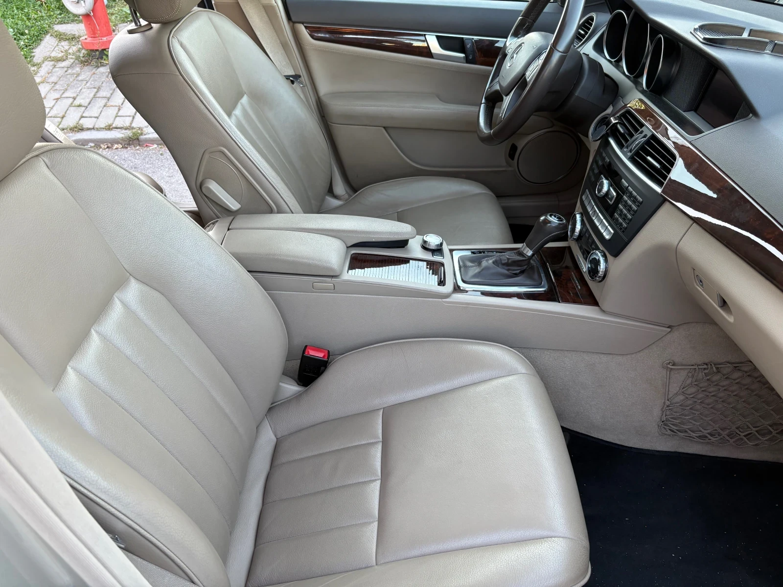 Mercedes-Benz C 180  - изображение 6