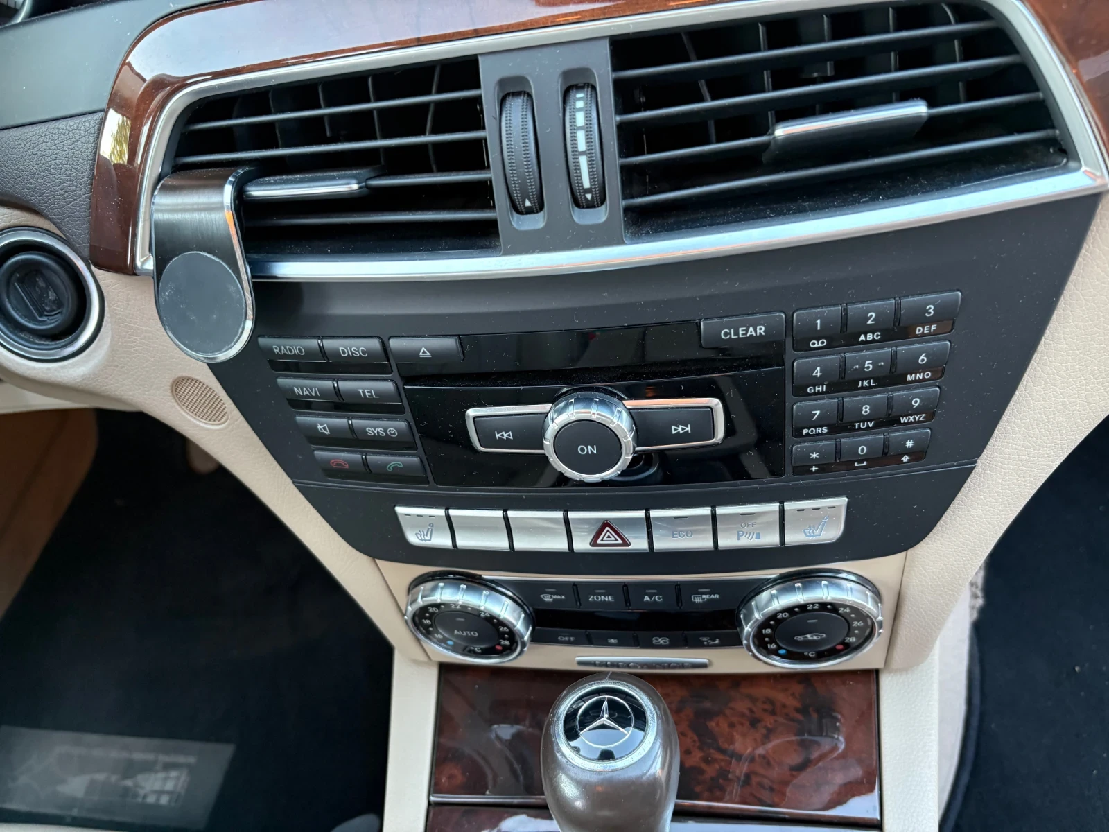 Mercedes-Benz C 180  - изображение 7