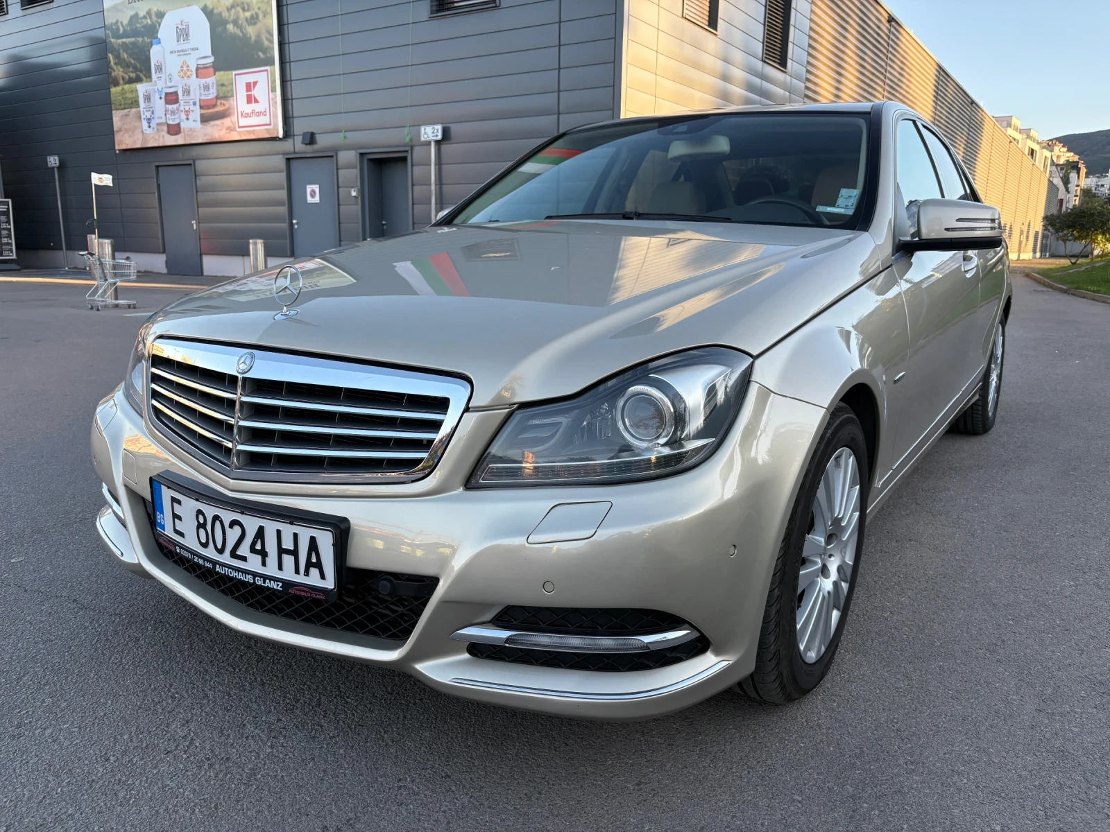 Mercedes-Benz C 180  - изображение 10