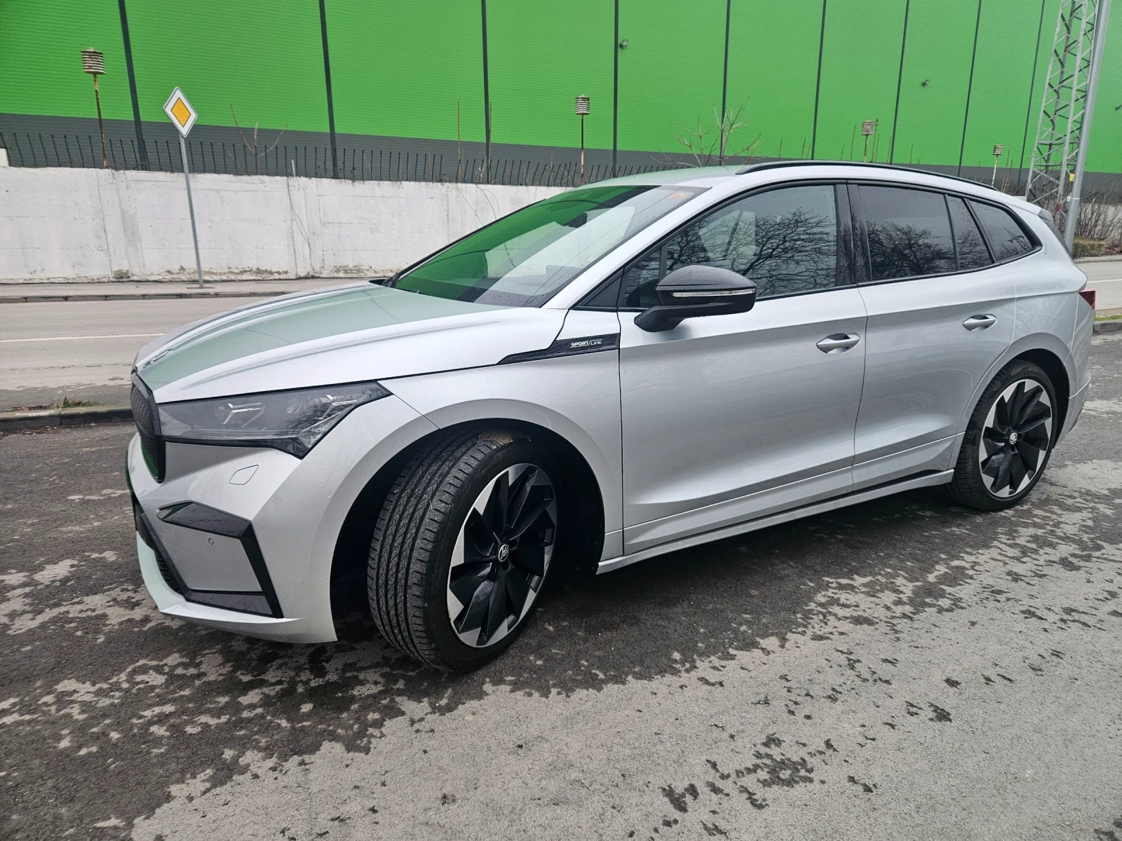 Skoda Enyaq Sportline - изображение 3