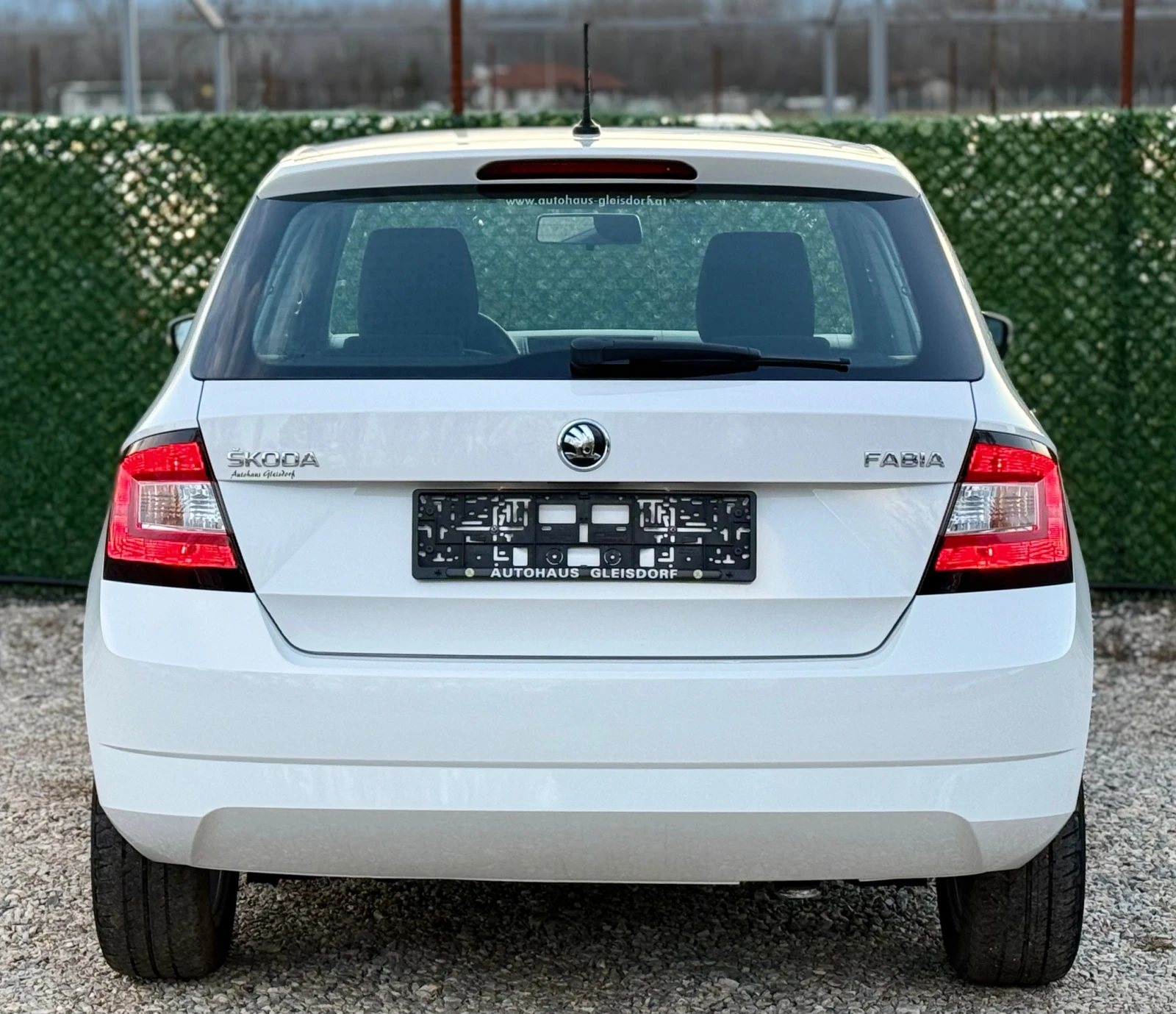 Skoda Fabia 1.0i 92000km EURO 6 - изображение 6